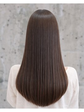 カットワークススリックバイフェローズ(CUT WORKS SLICK by fellows) 乾かすだけでまとまる美髪ストレート