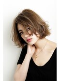 大人のこなれ感モードボブ。