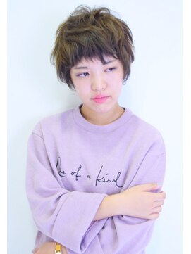 ロアール 楠(LOAOL KUSUNOKI) アッシュグレーショート