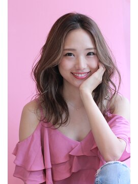 アドール(ADOR) 韓国風レイヤースタイル