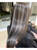 ストレートでも可愛い！ハイライト♪[ツートーンカラー/10代]