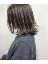 バーシャミ ヘアーアンドスパ(Baciami Hair&Spa) 切りっぱなしハイライト【大人カジュアル】