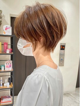 バンプ ギンザ(BUMP GINZA) 美シルエット×横顔美人×大人ショート【安野】