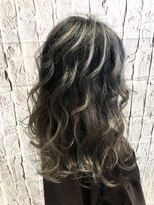 アース コアフュールボーテ 松本庄内店(EARTH coiffure beaute)&nbsp;グレージュハイライト