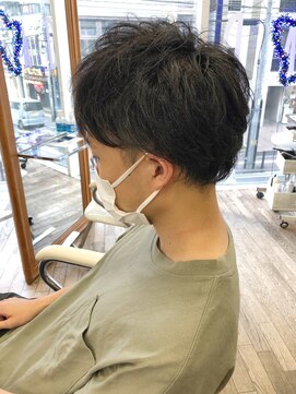 ヘッズ 本八幡店(HEADS) MEN'S HAIR  センターパート　ツイストスパイラル　コンマヘア