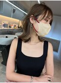 インナーカラーイヤリングカラーレイヤーカットミディアムヘア