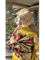 アミュー(amiu)&nbsp;編みおろし成人式ヘアー