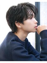 ゼロ 渋谷(XeRo)&nbsp;ツーブロック刈り上げなし緩めパーマ韓流センターパート