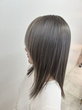 ディジョン(Dijon) 韓国顔まわりレイヤーカットグレージュオリーブベージュブラウン