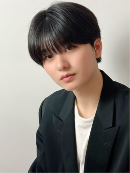 ノーリミット(No Limit)の写真/【東梅田駅M9出口すぐ】クセやうねりが気になる方◎NoLimitだからこそできる指通り滑らかで自然なスタイル