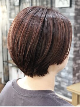 ウィスカーヘアー(whisker hair) ハンサムショート