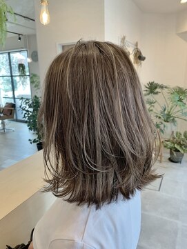 バーベナ(VERBENA) 【VERBENA】ナチュラルグレージュハイライト