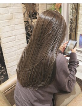 シャル 錦糸町(shalu) ロング　ナチュラルストレート　マットベージュ