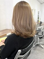 オウル(Owll)&nbsp;＊ふんわりくびれレイヤーミディブリーチなしシアーベージュ＊