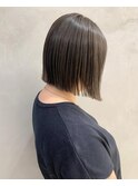 明るめ白髪ぼかし/ハイライトカラー/切りっぱなしボブ