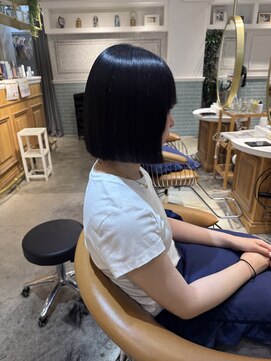 ロンド シャルム 吉祥寺(Lond charme) くびれヘア/顔周り/韓国/レイヤーカット/黒髪/ミディアム