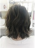 dee レイヤーボブ×グレージュ