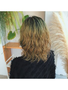 アクセヘアー 町田(acce hair) ブリーチ毛へのウェーブパーマ