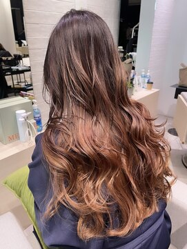 ステア ケース(stair case) 【NATASHA】ロング小盛りレイヤー