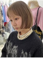 ヘン(hen)&nbsp;ダブルカラー　ボブハイトーンベージュ