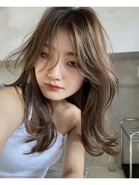 サイン 渋谷(SIGN) 韓国ヘアイメチェンハッシュカット似合わせカットレッドブラウン