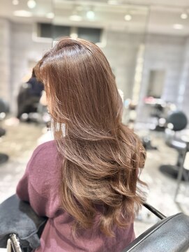 アンダーバーホワイト(_WHITE) 20代30代大人可愛い/透明感カラーロングヘア難波ベージュ