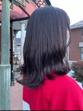 美容室 メザミー MESAMIES 黒髪暗髪 ふんわり外ハネS字ウェーブ 髪質改善ツヤ髪