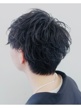 ミオ ゾーン(Mio'' ZONE) ナチュラルスパイラルパーマ