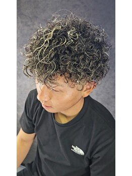 ロコス アッソ(RocoS assaut.w)の写真/幅広い年齢層のメンズに人気のヘアサロン☆カット技術に定評があるから、自宅でもスタイリングしやすい◎
