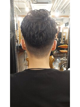 アムリタ(AMRITA) アップバングショート