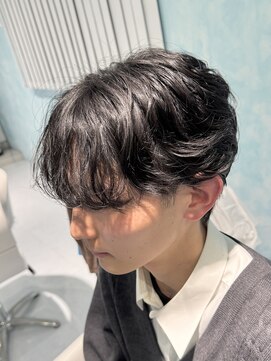 アミティ(AMITY) シャドウパーマ