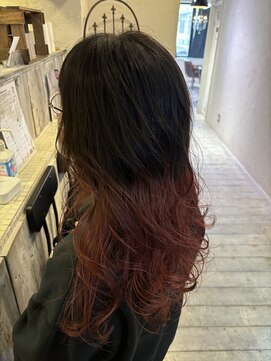 エミュー(emue) 20代透明感ピンクバイオレットグラデーションカラー