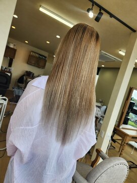 ミラシィ 成田(Mirashy) ハイライトカラーミルクティーベージュレイヤーカット