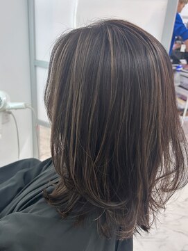 ビンナ(BINNA) ハイライト×レイヤースタイル