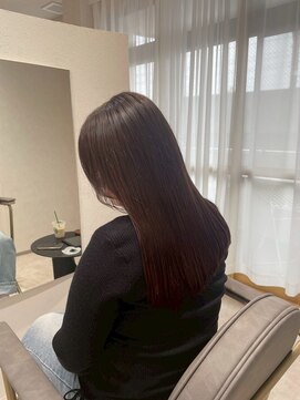 ミア(mia) 大人シアーベージュミニウルフボブミディアムレイヤー