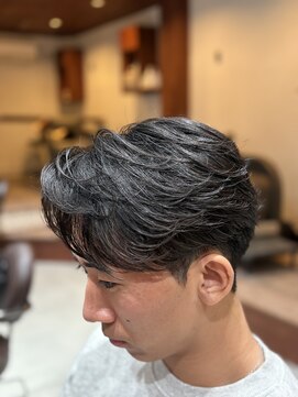 ミオ リベル(Mio'' LIBER) フェザーパーマ