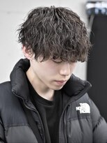 オーバル ジングウマエ(OVARL jingumae)&nbsp;シャドウパーマツイストスパイラルフェザーパーマ