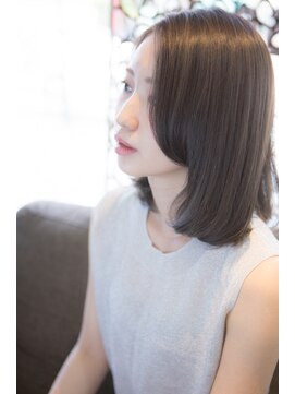 ムーサ(MUSA) カラーがポイントミディアムスタイル