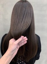 【傷ませない固くならない★ストレート】ケアしながら柔らかな質感のストレートに！