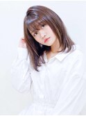 アッシュブラウン×大人かわいい艶ストレート