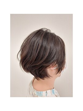 クレスフィリア (CLESC') 夏におすすめ耳まわりスッキリショート