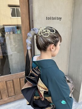 トイトイトイ(toi toi toy) 考案★『しらさぎ結び』×タイトポニー水引き銀箔アレンジ