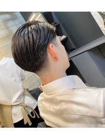 フランクスバーバー アンド ビアークラブ(FRANK'S BARBER and BEER CLUB)&nbsp;束感ショート 小顔補正立体カットツーブロック刈り上げ　TT