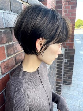 ハルキミナト ジャパン トウキョウ(HARUKI MINATO japan TOKYO) 30代40代50代耳かけショート前髪なしハンサムショートカット小顔