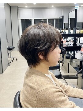 ハルキ ミナト ジャパン オオサカ(HARUKI MINATO japan OSAKA) 40代50代小顔似合わせカットくびレイヤーエモージュ大人可愛い