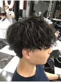 メンズパーマツイスパ波巻きスパイラルマッシュセンターパート