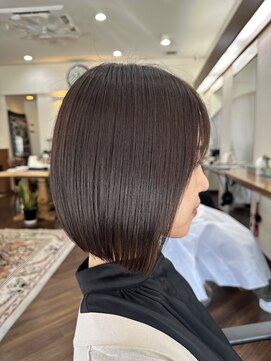 オンフリーク(ON FLEEK) 前下がりボブ