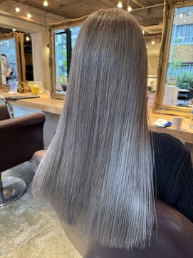 テラス 銀座(terrace) ブリーチ/ダブルカラー/グレージュ/グレーカラー/髪質改善/銀座