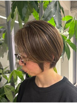 くびれショートボブ40代50代グレイカラー白髪染め白髪ぼかし