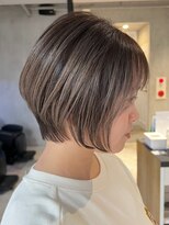 エリマ 調布(elima) 調布白髪ぼかしレイヤーボブベージュアッシュグレージュカラー